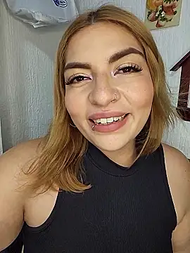 Snapshot of mila_curvy chatting on January 10, 2026, 10:14 pm mila curvy online show from January 10, 2026, 10:14 pm