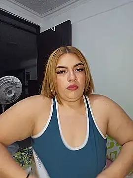 Snapshot of mila_curvy chatting on January 14, 2026, 6:30 am mila curvy online show from January 14, 2026, 6:30 am