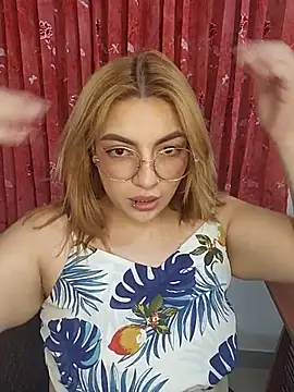 Snapshot of mila_curvy chatting on January 16, 2026, 5:11 am mila curvy online show from January 16, 2026, 5:11 am