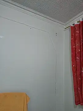 Snapshot of mila_curvy chatting on February 23, 2026, 5:49 am mila curvy online show from February 23, 2026, 5:49 am