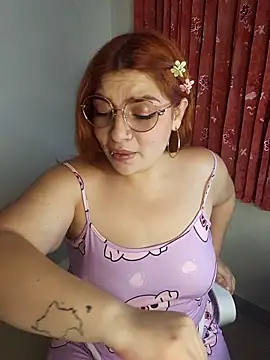 Snapshot of mila_curvy chatting on March 5, 2026, 7:15 am mila curvy online show from March 5, 2026, 7:15 am