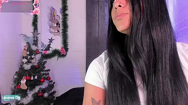 Cristal dark online show from December 19, 2025, 9:33 pm