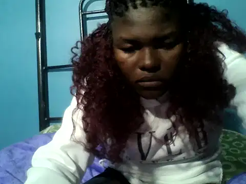 VirginPrincess06 online show from March 12, 2026, 10:16 pm