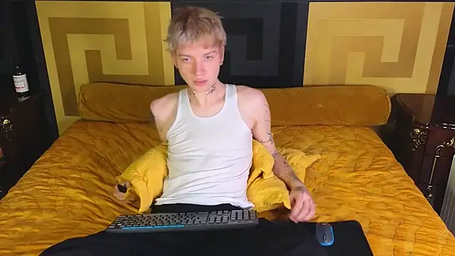 TRAVIS CLAS online show from November 27, 2025, 8:11 pm