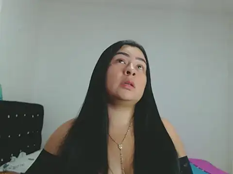 lunita sexyxx online show from December 5, 2025, 7:21 pm