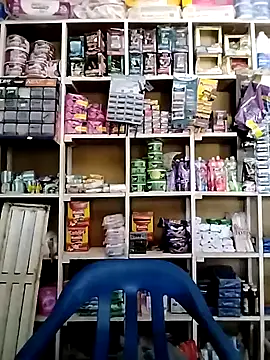 MIA-LARIOS online show from March 22, 2026, 3:59 pm