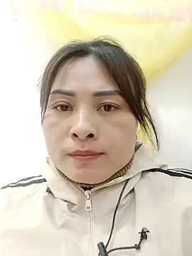 Swan-swan123 online show from November 23, 2025, 12:05 pm