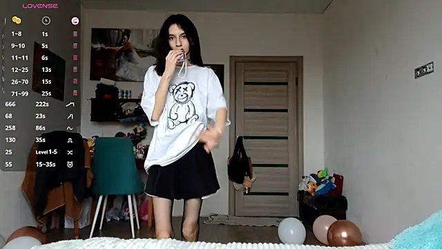 KennaElse online show from November 25, 2025, 7:08 am