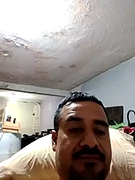 paoandjoe1010 online show from November 21, 2025, 8:24 am