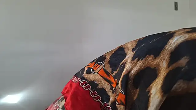 KarenyFelix online show from November 21, 2025, 11:31 am