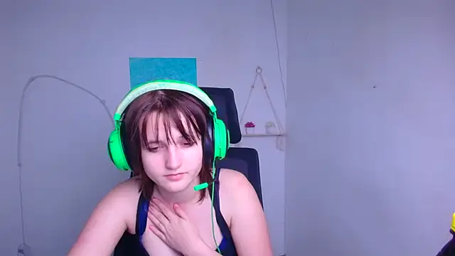 Alice Wonderme online show from January 12, 2026, 10:48 pm