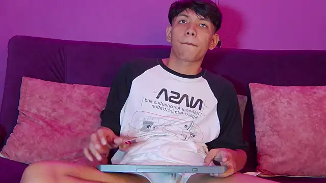 Liam Sinclair online show from January 15, 2026, 8:12 pm