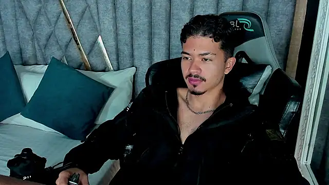 NicolaiKarav online show from February 1, 2026, 11:53 am