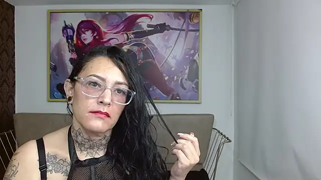 Roxanne vale online show from November 24, 2025, 8:08 pm