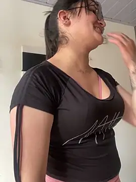 Samantha VF online show from December 4, 2025, 8:06 pm