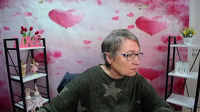 OlgaLuck online show from April 27, 2026, 5:27 am