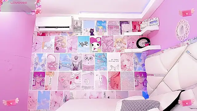 DaleskaSanchez online show from April 19, 2026, 8:33 pm