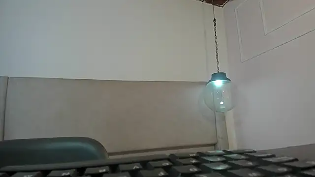 Izelevans online show from March 16, 2026, 12:42 pm