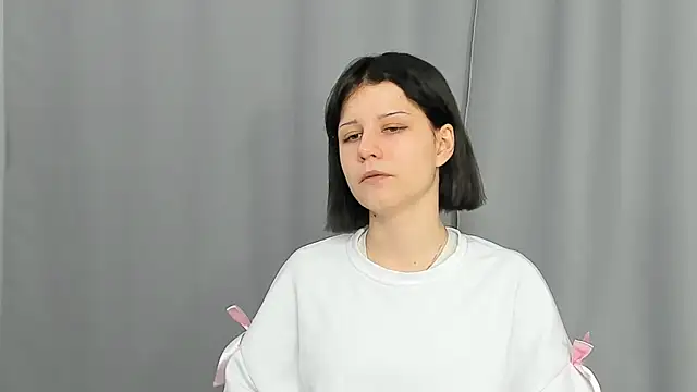 ShanaHearns online show from November 23, 2025, 2:28 pm