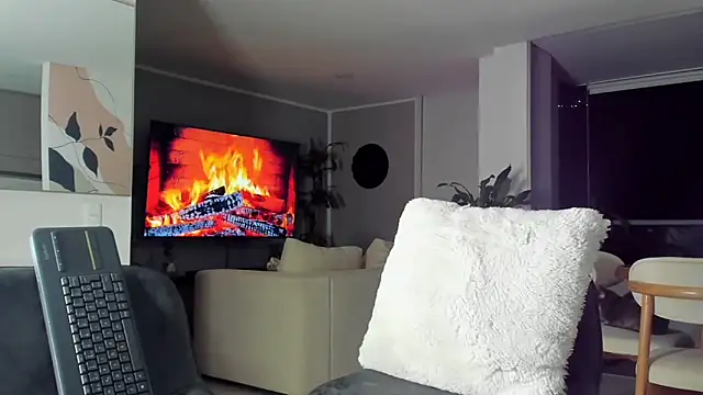 Valenthino Salvatore online show from March 24, 2026, 3:22 am