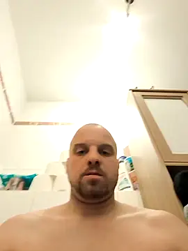 Phoenix2310 online show from February 13, 2026, 6:53 am