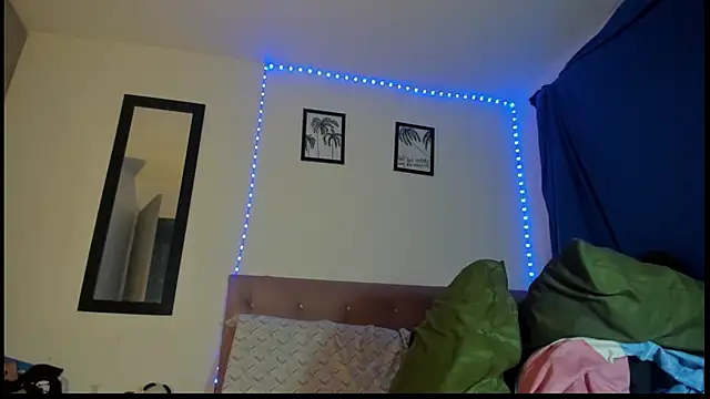 exotis tiahara777 online show from April 12, 2026, 8:19 am