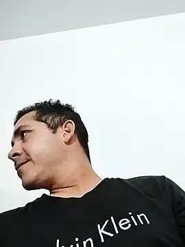 Logan hetero1 online show from December 5, 2025, 4:21 am