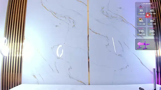 VanessaBoch online show from April 18, 2026, 7:58 pm