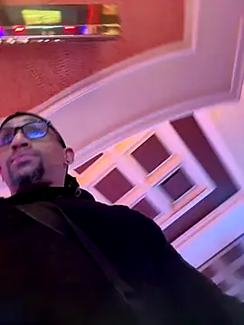 MTheRealrDLlongCrippler online show from December 17, 2025, 3:45 am