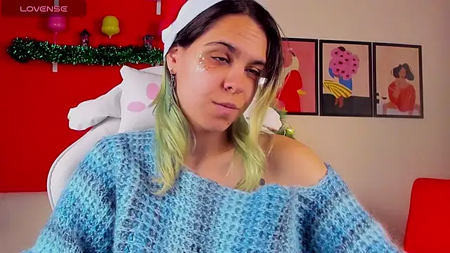 LiraBelle online show from December 17, 2025, 3:23 am