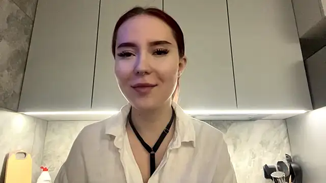 DaphineMckoy online show from December 3, 2025, 5:37 am