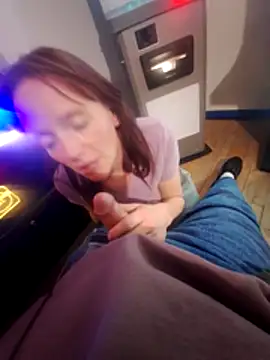 Snapshot of sprianna123 chatting on December 5, 2025, 8:34 am sprianna123 online show from December 5, 2025, 8:34 am