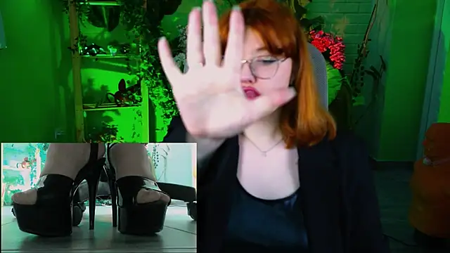 StaceyJensen online show from April 22, 2026, 9:33 am