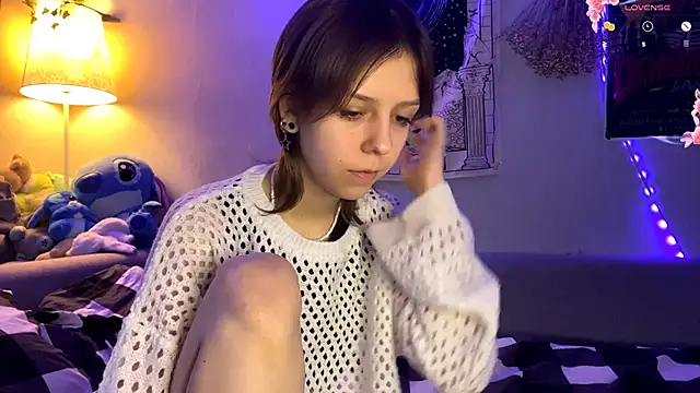 FairyLuna online show from November 28, 2025, 11:02 am