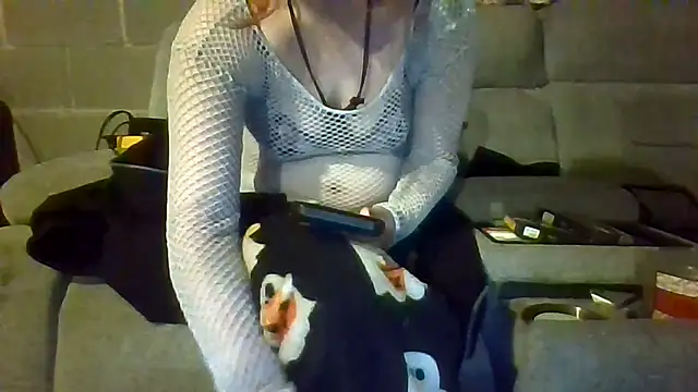 findom mistressvampcandy online show from December 3, 2025, 6:39 pm