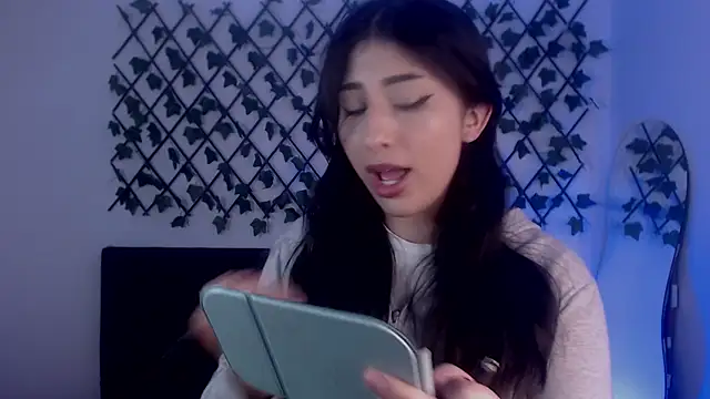 dulcinea77gp online show from February 17, 2026, 3:58 am