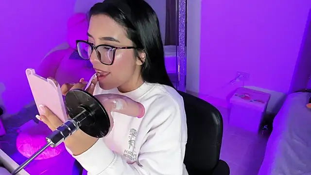 IbbieeBennett 1 online show from January 8, 2026, 2:36 am