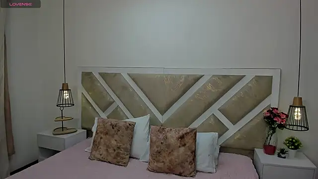 Ambar85 online show from February 17, 2026, 3:36 am