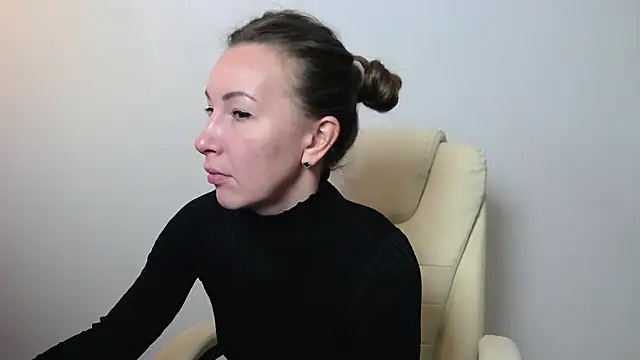 Brandy Gem online show from April 20, 2026, 1:14 pm