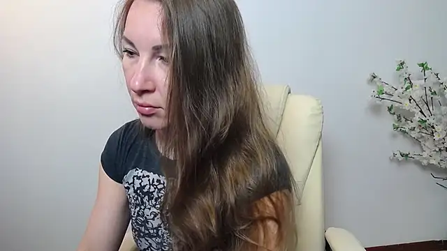 Brandy Gem online show from April 22, 2026, 7:44 am