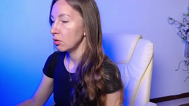 Snapshot of Brandy_Gem chatting on June 27, 2026, 7:35 am Brandy Gem online show from June 27, 2026, 7:35 am