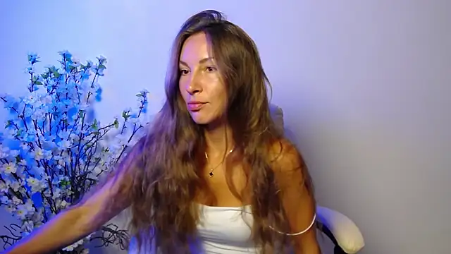 Snapshot of Brandy_Gem chatting on August 8, 2026, 9:11 am Brandy Gem online show from August 8, 2026, 9:11 am
