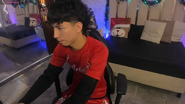 kaelwolf tay online show from December 19, 2025, 7:32 pm