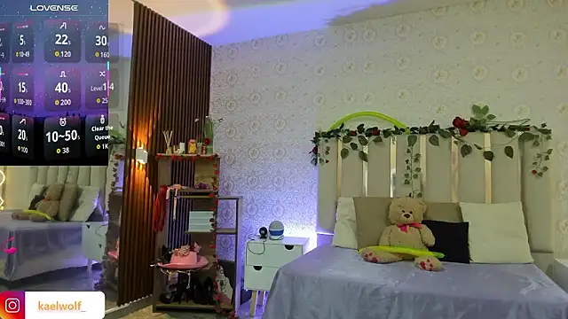 kaelwolf tay online show from February 11, 2026, 7:19 pm