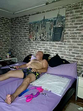 Snapshot of SquirtPassion1995 chatting on July 18, 2026, 9:40 pm SquirtPassion1995 online show from July 18, 2026, 9:40 pm