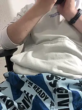 Daisuke 01 online show from November 26, 2025, 8:21 pm