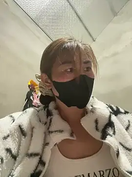 meganmeo online show from April 18, 2026, 10:10 pm