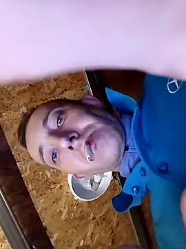 sqdxxx online show from December 1, 2025, 9:31 pm