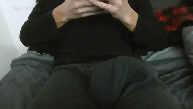 Snapshot of latinman7944 chatting on January 19, 2026, 7:56 am latinman7944 online show from January 19, 2026, 7:56 am