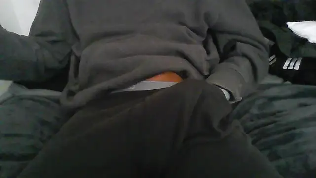 Snapshot of latinman7944 chatting on March 6, 2026, 7:49 am latinman7944 online show from March 6, 2026, 7:49 am